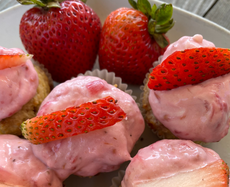 Raspberry Strawberry Keto Cupcakes